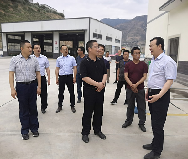 隴南市委常委、組織部部長楊郃調(diào)研指導市龍江城鄉(xiāng)發(fā)展集團公司黨建工作