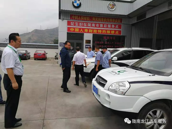 金錘鈑金，銀槍噴漆！龍江汽修值得信賴！