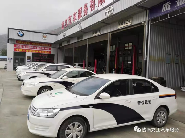 金錘鈑金，銀槍噴漆！龍江汽修值得信賴！
