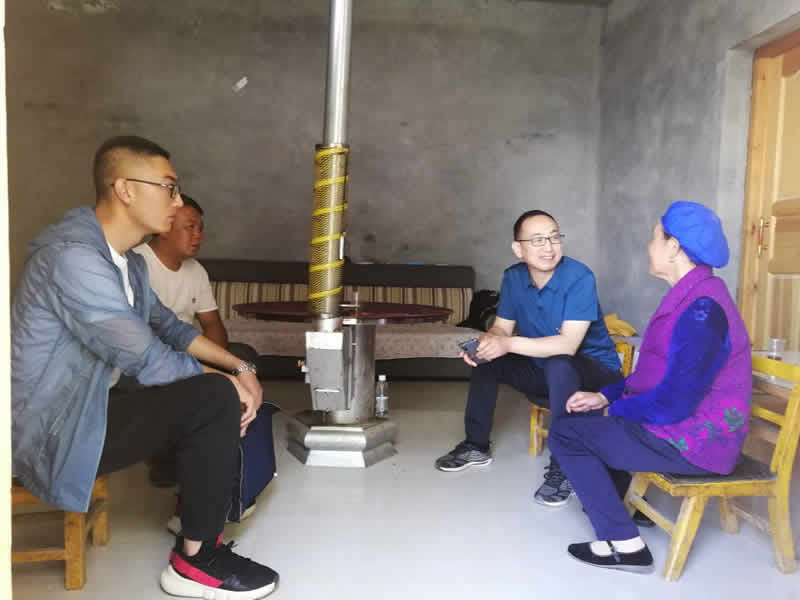 “感黨恩、憶黨史”，--市龍江城鄉(xiāng)發(fā)展集團公司開展慶祝建黨99周年主題黨日活動